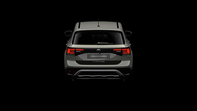 Volkswagen T-Cross Life Edition | 'App-Connect' draadloze smartphone integratie | Achterlichten LED | Afstandscontrolesysteem (Front Assist)