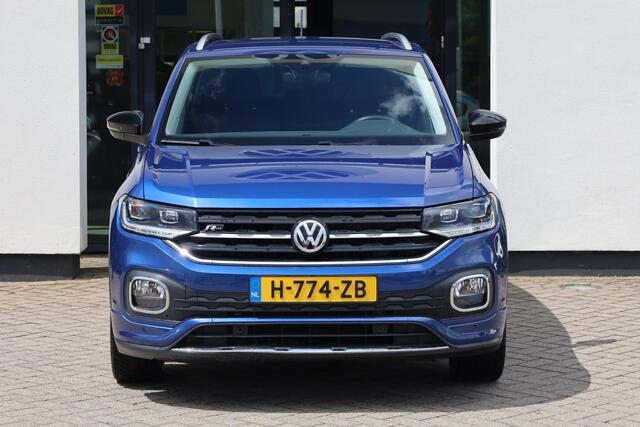 Volkswagen T-Cross 1.0 TSI Style R-Line achteruitrijcamera digitalcockpit 18" LMV spiegel pakket lendesteun LED verlichting pdc voor en achter navigatie stoelverwarming ACC multifunctioneel stuurwiel side assist dodehoek sensor