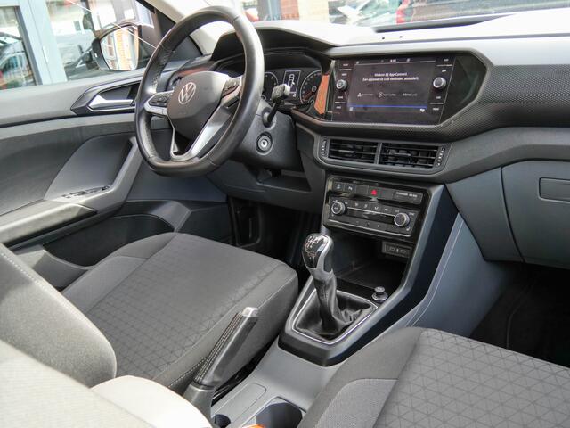 Volkswagen T-Cross 1.0 TSI 96PK Life | CAMERA | CARPLAY | WINTERPAKKET |