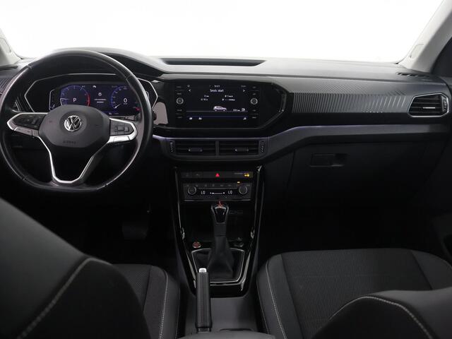 Volkswagen T-Cross 1.0 TSI Style | Trekhaak | Navigatie | Dodehoekdetectie | Parkeercamera