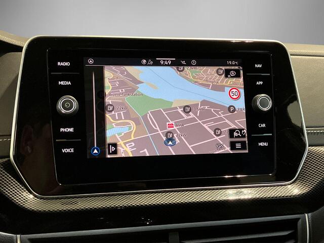 Volkswagen T-Cross 1.5TSI/150PK R-Line DSG · Trekhaak · Navigatie · Apple/Android Car Play · Camera · Stoelverwarming · Garantie t/m 02-06-2027