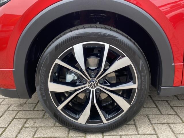Volkswagen T-Cross 1.0 TSI DSG R-LINE AFN.TREKHAAK/CAMERA/ACC/STOELVERW/CARPLAY
