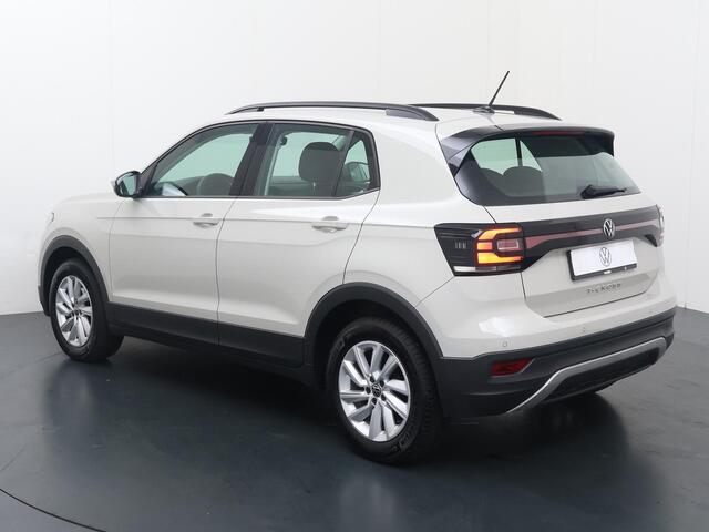 Volkswagen T-Cross 1.0 TSI Life | 95 PK | Adaptive Cruise Control | Navigatiesysteem | Parkeersensoren | Apple Carplay / Android Auto |