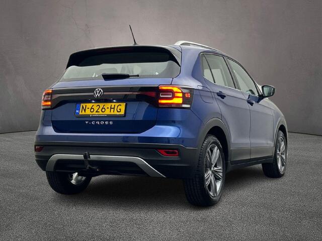 Volkswagen T-Cross Style 1.0 TSI 110pk DSG Automaat Trekhaak, Adaptive cruise control, Achteruitrijcamera, Navigatie, Stoelverwarming, Parkeersensoren