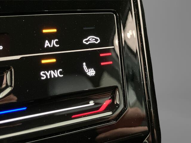 Volkswagen T-Cross 1.0TSI/116PK R-Line DSG · Trekhaak · Navigatie · Camera + Parkeersensoren · Apple/Android Car Play · Stoelverwarming · Garantie t/m 27-07-2030 of 100.000km