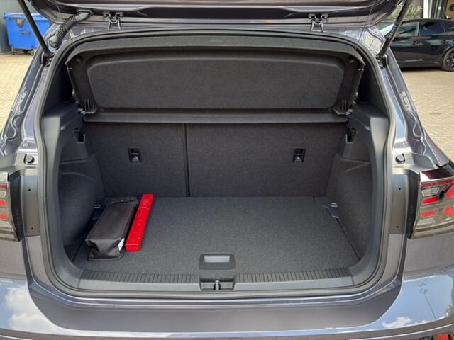 Volkswagen T-Cross 1.5 TSI DSG R-LINE AFN.TREKHAAK/CAMERA/ACC/STOELVERW/CARPLAY