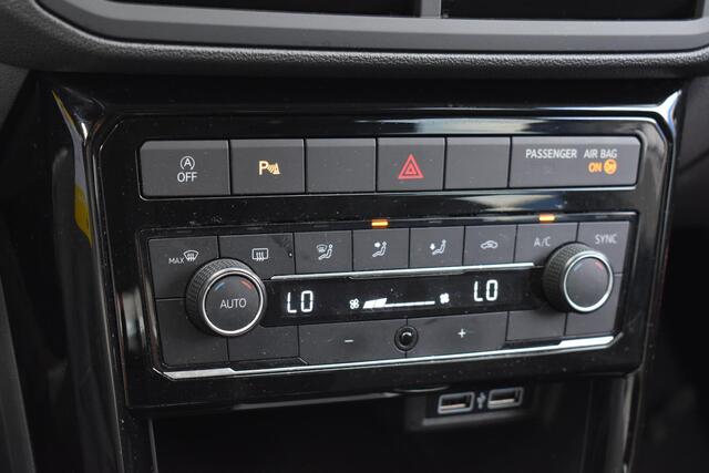 Volkswagen T-Cross 1.0 TSI Style Blind Spot | Half-Leder | Carplay Navi | Camera | Sensoren voor en achter | 12 mnd BOVAG garantie | Whatsapp 06-53188999