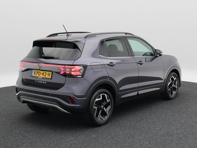 Volkswagen T-Cross 1.5 TSi 150 Pk Automaat R-Line Edition | Stoelverwarming | Adaptive Cruise | Camera | IQ Light | CarPlay | 17 Inch | 22.179 Km !!