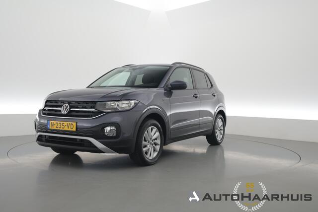 Volkswagen T-Cross 1.0 TSI Life | Adapt. Cruise | Trekhaak | PDC V+A | All Season | Navi | Apple CarPlay & Android Auto