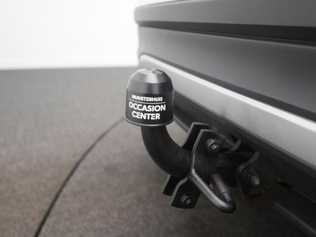 Volkswagen T-Cross 1.0 TSI Life - RIJKLAARPRIJS - All Seasonbanden - Trekhaak - Adaptive Cruise Control