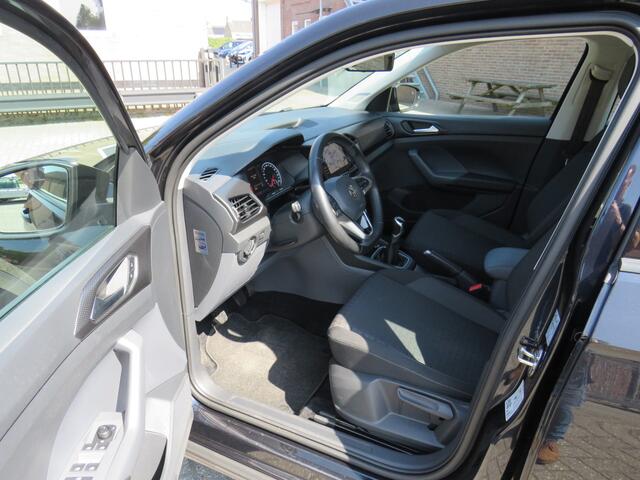 Volkswagen T-Cross 1.0 TSI 95Pk Life Executive * Rijklaarprijs incl. garantie * Navigatie * Clima * Adaptieve Cruise * PDC V+A *