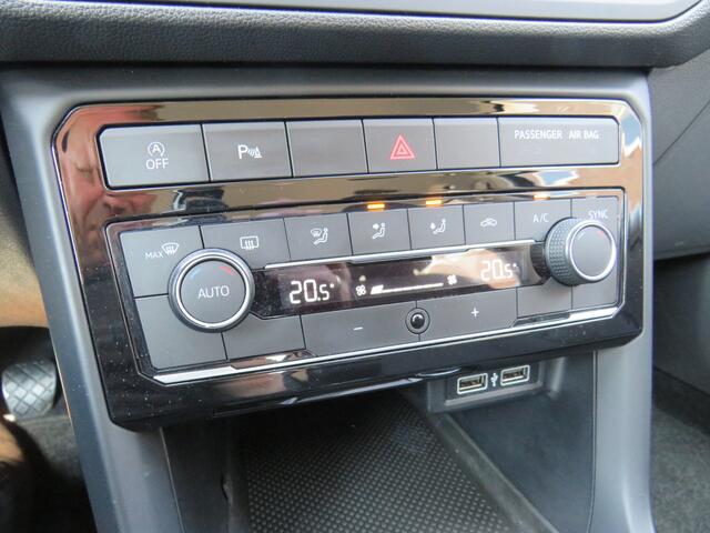 Volkswagen T-Cross 1.0 TSI 95Pk Life Executive * Rijklaarprijs incl. garantie * Navigatie * Clima * Adaptieve Cruise * PDC V+A *