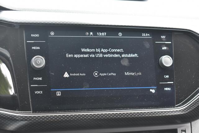 Volkswagen T-Cross 1.0 TSI Style Automaat | Carplay Navi | Stoelverwarming | Parkeercamera | 12 mnd BOVAG Garantie | Whatsapp 06-53188999