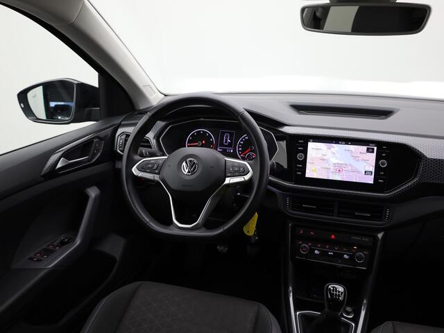 Volkswagen T-Cross 1.0 TSI 116Pk Style | Trekhaak | Led Koplampen | Camera | Dodehoek sensoren | Prijs Rijklaar!!
