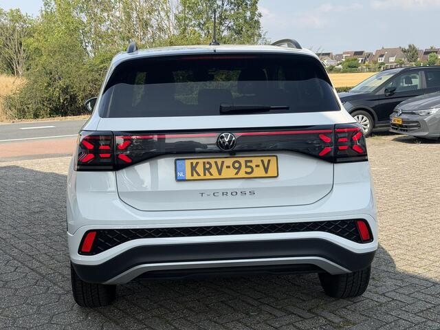 Volkswagen T-Cross 1.5 TSI R-Line TREKHAAK | NAVI | CAMERA | KLIMA | BOVAG !!