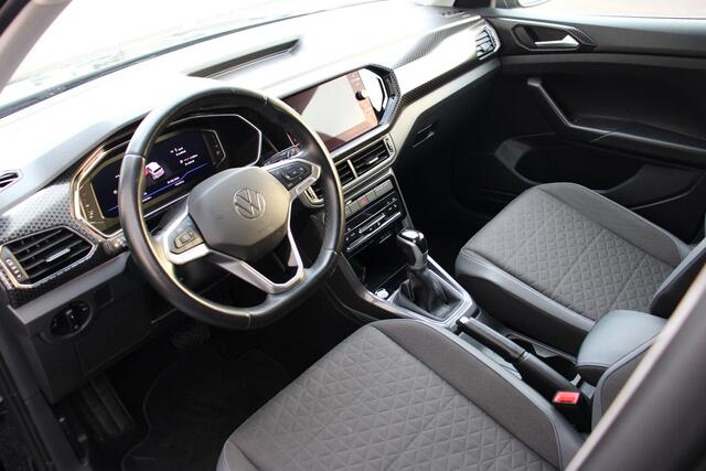 Volkswagen T-Cross 1.0 TSI R-LINE, VIRTUAL, STOELVERWARMING 12-2022, 110PK