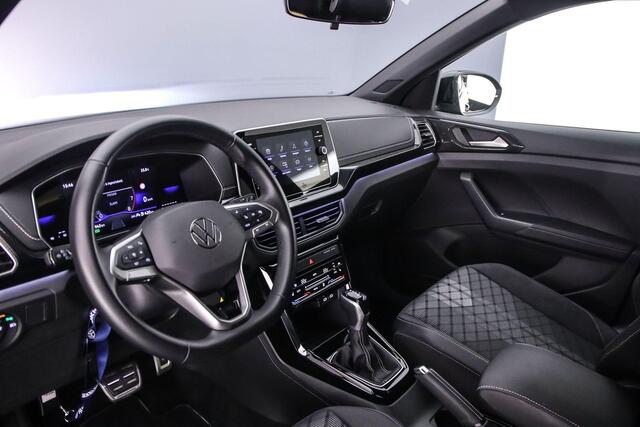 Volkswagen T-Cross R-Line 1.5 TSI 150pk DSG Automaat Trekhaak, Adaptive cruise control, Navigatie, Achteruitrijcamera, LED matrix koplampen, Parkeersensoren, Stoelverwarming