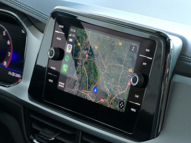 Volkswagen T-Roc 1.5 TSI 150PK 19'' R-LINE LMVCARPLAY NAVI STOEL VERW. LED VIR.COCKPIT 03/2024 70 BIJNA NIEUWE VOLKSWAGEN'S UIT VOORRAAD LEVERBAAR