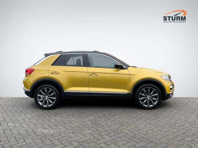 Volkswagen T-Roc 1.5 TSI Style Executive Pack | Navigatie | Apple Carplay/Android Auto | Elek. Achterklep | Adapt. Cruise Control | 18'' Velgen | Rijklaarprijs!