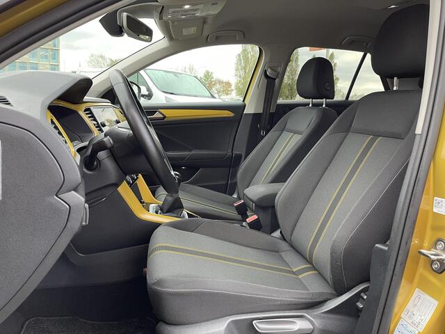 Volkswagen T-Roc 1.5 TSI Style Executive Pack | Navigatie | Apple Carplay/Android Auto | Elek. Achterklep | Adapt. Cruise Control | 18'' Velgen | Rijklaarprijs!