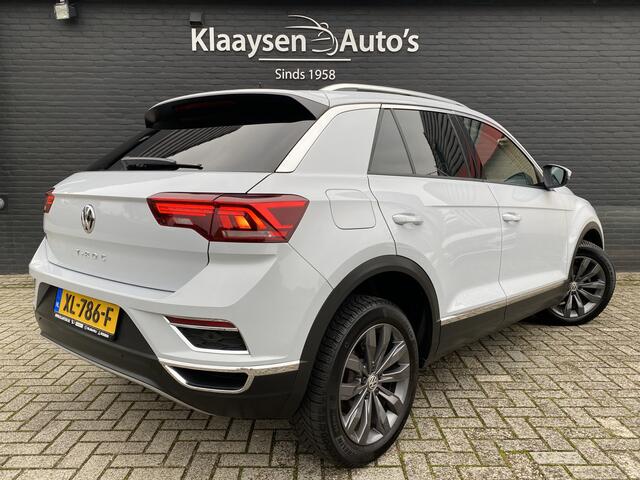 Volkswagen T-Roc 1.5 TSI Sport | 1e eigenaar | dealer onderhouden | panoramadak | apple carplay | wit metallic | digitale cockpit