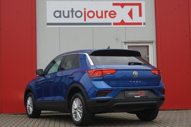 Volkswagen T-Roc 1.0 TSI Sport | ACC | Navigatie | Airco | Voorstoelen verwarmd |