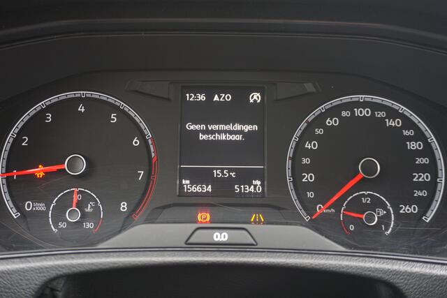 Volkswagen T-Roc 1.0 TSI Sport | ACC | Navigatie | Airco | Voorstoelen verwarmd |