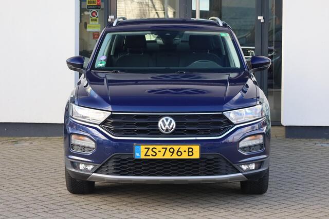 Volkswagen T-Roc 1.0 TSI Style 115PK / 85kW, NL auto dealeronderhouden, 17" 'Kulmbach' LMV, parkeersensoren voor en achter (pdc), climatronic, executive, navigatie, adaptieve cruise control (acc), multifunctioneel lederen stuurwiel, Apple Carplay / Android Auto, DAB+, ele