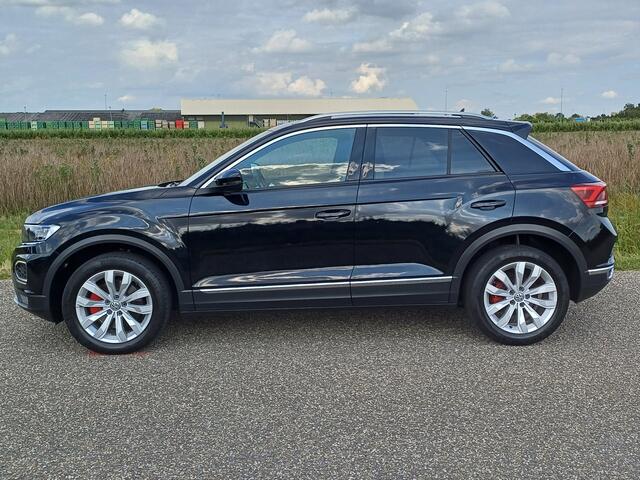 Volkswagen T-Roc 2.0 TSI 4Motion Sport /Mooie auto!/Clima/Led/Carplay/Navi/Camera/17 INCH/USB