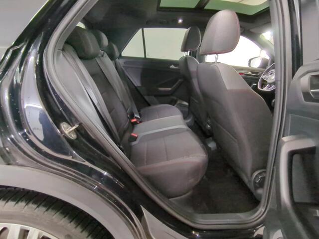 Volkswagen T-Roc 1.5 TSI 150pk Sport Business R DSG / Panoramadak / Trekhaak / Elektrische achterklep