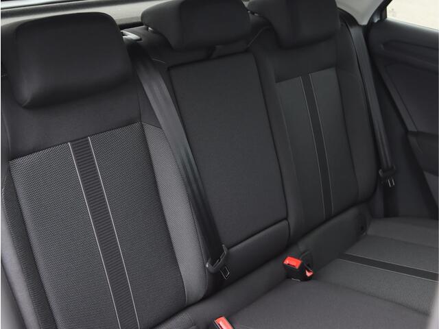 Volkswagen T-Roc 1.0 TSI Life Edition | LED plus | Climatronic | Navigatie | Camera |