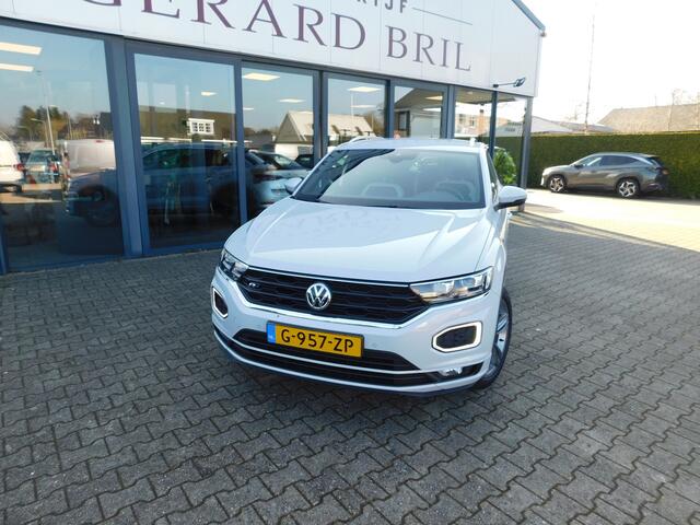 Volkswagen T-Roc 1.5 TSI R-Line, Carplay, ACC, Virtual Cockpit, Trekhaak