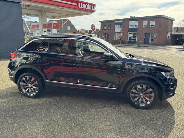 Volkswagen T-Roc 1.5 TSI Sport Business R