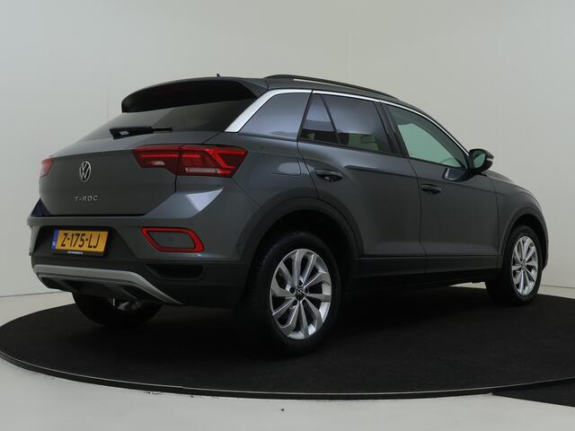 Volkswagen T-Roc 1.0 TSI Life Edition | Achteruitrijcamera | Keyless | Parkeerassistent | CarPlay | Digitale cockpit | Adaptieve cruise control | Parkeersensoren |