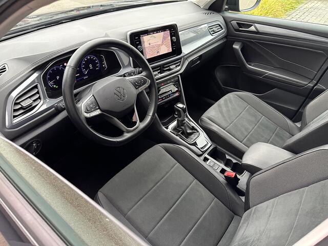 Volkswagen T-Roc 1.5 TSI 150pk DSG Style | IQ light | Navi | Carplay | Adapt. Cruise | Rijklaar incl. 1 jaar Bovag garantie
