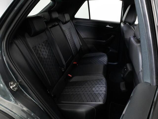 Volkswagen T-Roc AUTOMAAT 1.5 TSI 150 PK DSG R-Line | LED IQ | Black Style | Achteruitrijcamera | Navigatie | Travel Assist |