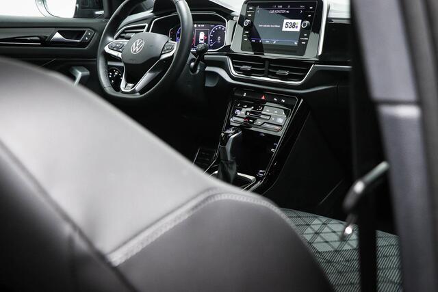 Volkswagen T-Roc 1.5 TSI R-Line Edition | ASSISTANCE PLUS PACK | IQ LIGHT | CAMERA | 18"
