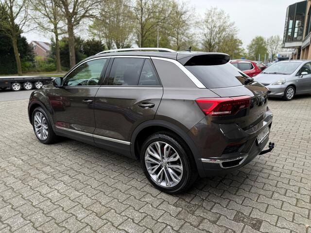 Volkswagen T-Roc 1.5 TSI SPORT BJ.2019 AUTOMAAT VIRTUAL ACC TREKHAAK