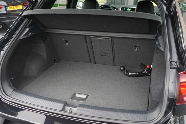 Volkswagen T-Roc 1.5 TSI DSG R-Line Facelift 150PK