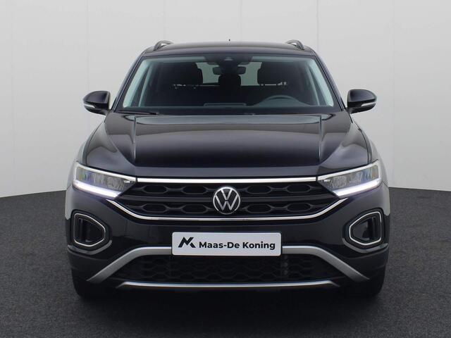 Volkswagen T-Roc 1.5 TSI 150PK Life DSG automaat | Apple Carplay | Android auto | Navigatie |Stoelverwarming | Parkeersensoren | Fabrieksgarantie tot februari 2026 of 100.000km