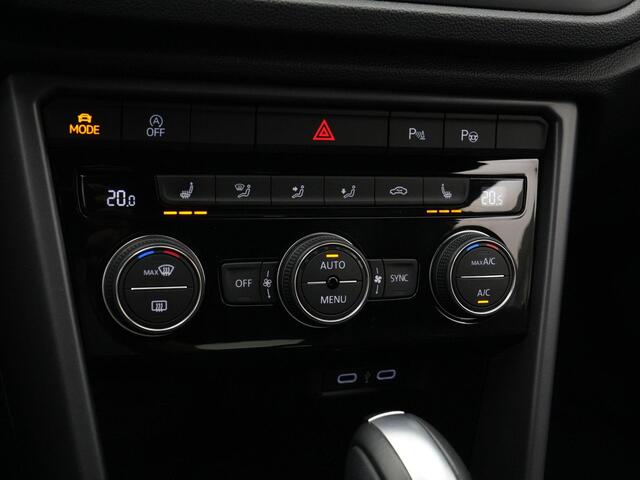 Volkswagen T-Roc Cabrio 1.5 TSI 150 pk DSG R-Line | Leder | Achteruitrijcamera | Navigatie | Stoelverwarming | Adaptive Cruise | Sportonderstel