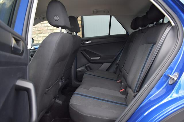 Volkswagen T-Roc 1.5 TSI SPORT, Xenon, Virtual, Navi