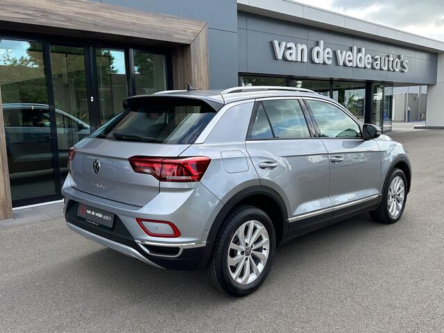 Volkswagen T-Roc 1.5 TSI 150pk DSG Style | Dode hoek | Camera | Keyless | Elek. Achterklep | Rijklaar incl. garantie