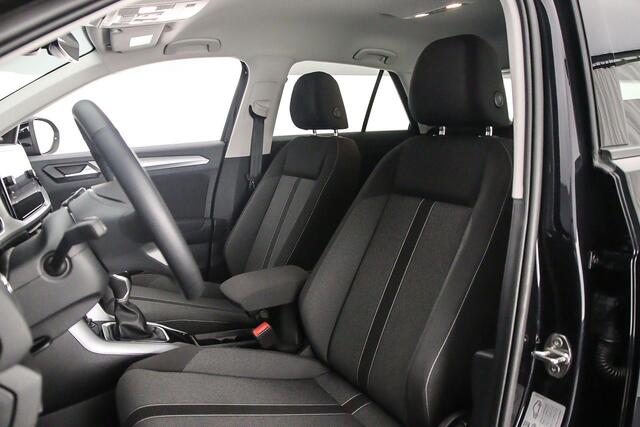 Volkswagen T-Roc Life Edition 1.0 TSI 115pk Adaptive cruise control, Achteruitrijcamera, LED koplampen, Stoelverwarming, Airco, DAB, Radio, Parkeersensoren, App connect