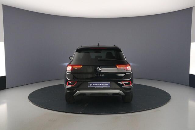 Volkswagen T-Roc Life Edition 1.0 TSI 115pk Adaptive cruise control, Achteruitrijcamera, LED koplampen, Stoelverwarming, Airco, DAB, Radio, Parkeersensoren, App connect