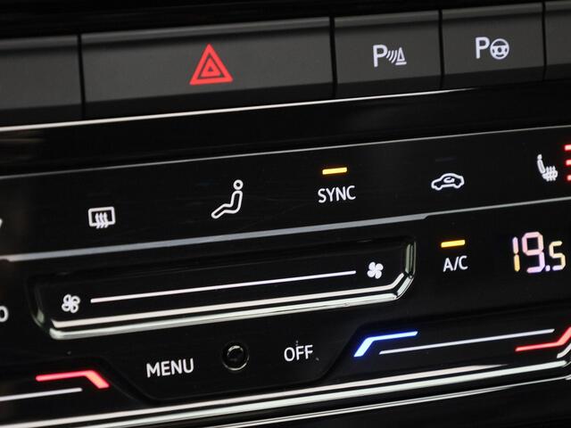 Volkswagen T-Roc 1.5TSI/150PK R-Line Black Style DSG · Panoramadak · Camera + Parkeersensoren · Stoelverwarming · Garantie tot augustus 2026