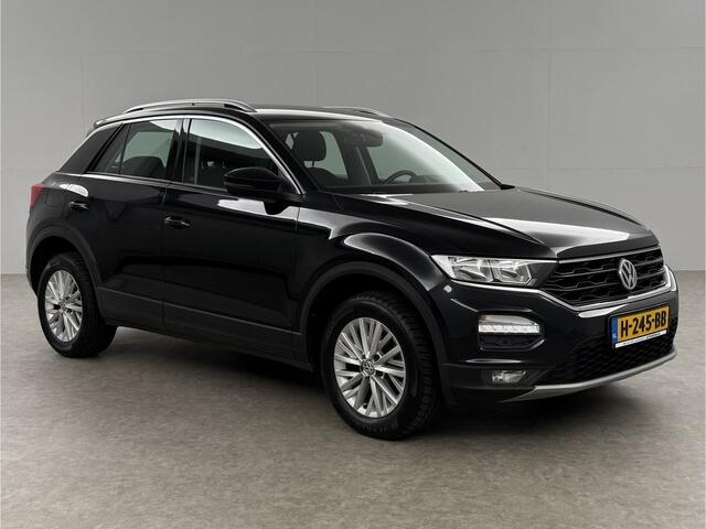 Volkswagen T-Roc TSI Style Business Camera Carplay LED Trekhaak Adaptive-Cruise Clima Navi PDC 16"LMV