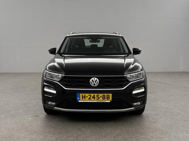 Volkswagen T-Roc TSI Style Business Camera Carplay LED Trekhaak Adaptive-Cruise Clima Navi PDC 16"LMV