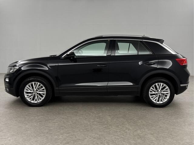 Volkswagen T-Roc TSI Style Business Camera Carplay LED Trekhaak Adaptive-Cruise Clima Navi PDC 16"LMV