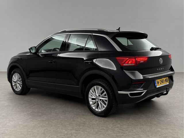 Volkswagen T-Roc TSI Style Business Camera Carplay LED Trekhaak Adaptive-Cruise Clima Navi PDC 16"LMV